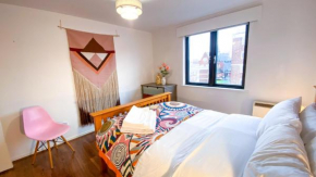 2 bed Shoreditch home with Parking